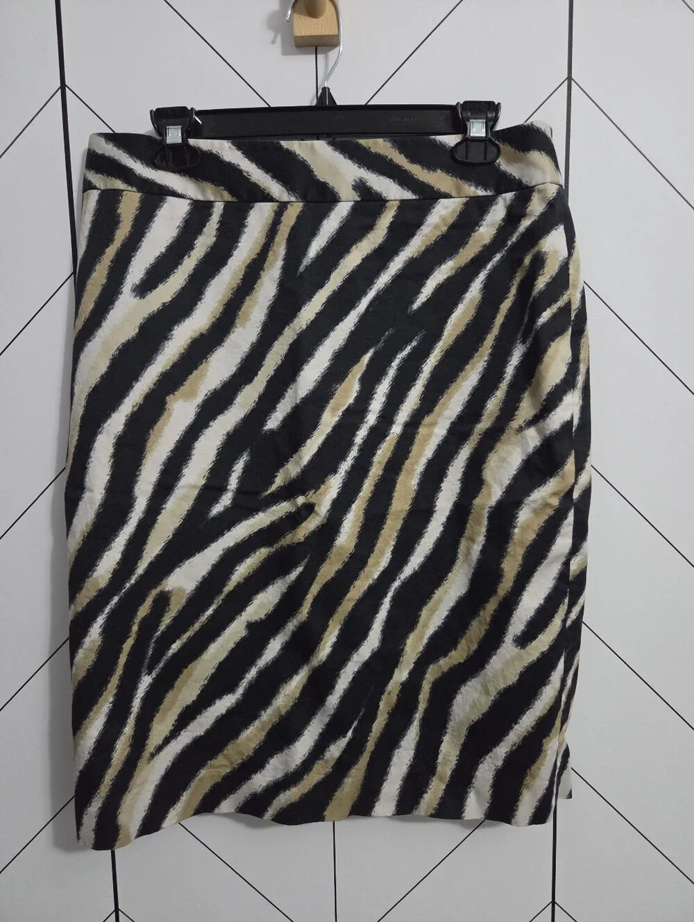 Talbots Animal Print Knee Length Lined Pencil Skirt, Size 10